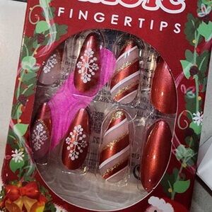 Oval Shaped Press-On Nails